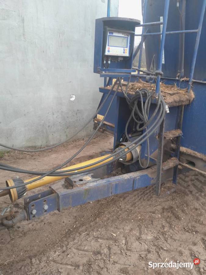 Wóz paszowy alima nieuszkodzony