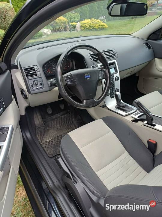 Volvo c30 Rok produkcji 2009 łódzkie Łask