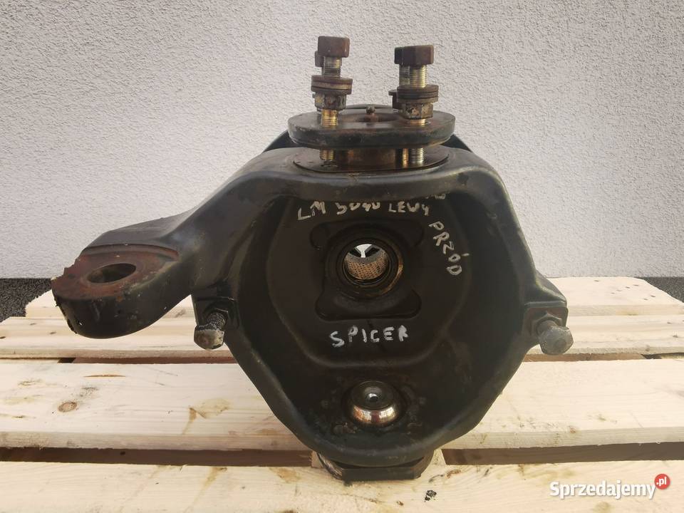 Zwrotnica lewy przód Holland LM Spicer Wilkowo sprzedam