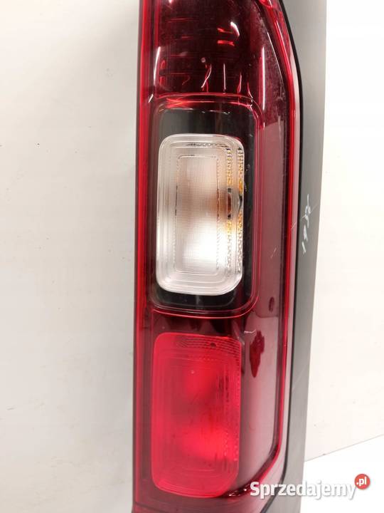 LAMPA TYŁ PRAWA B EU TRAFIC III Opel Vivaro II