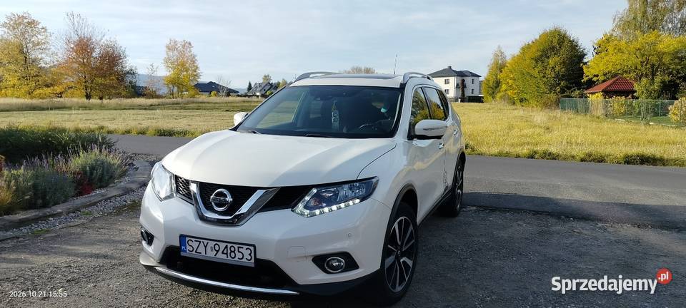 Ładny Nissan x trail z panoramicznym dachem Łodygowice