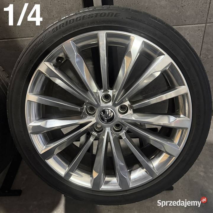 19 Skoda Superb OEM Octavia Phoenix Trinity Samochodowe sprzedam