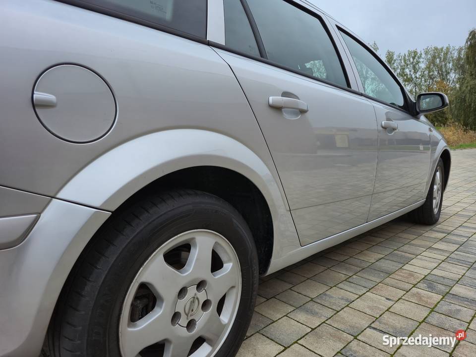 Opel Astra HBenzynaBez rdzySprawna Radomsko sprzedam
