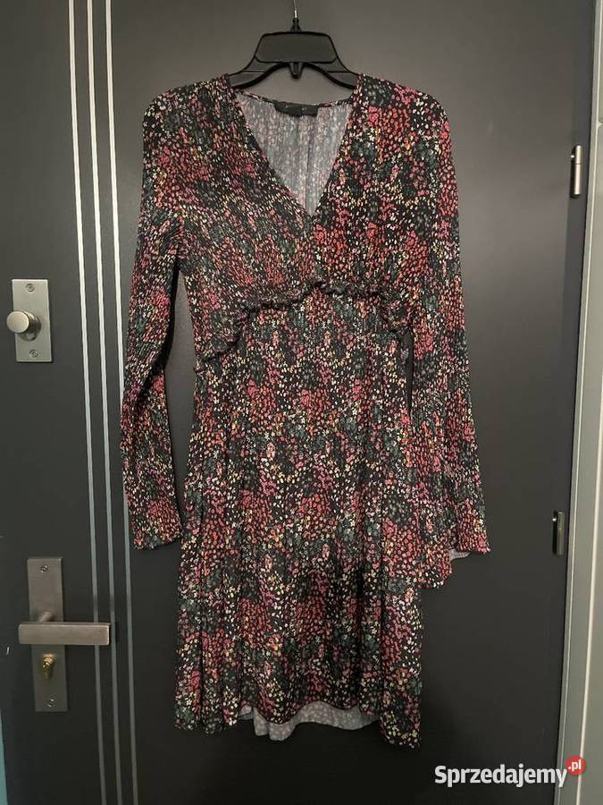 Primark sukienka modny wzór kwiaty plisowana 40 Choszczno sprzedam
