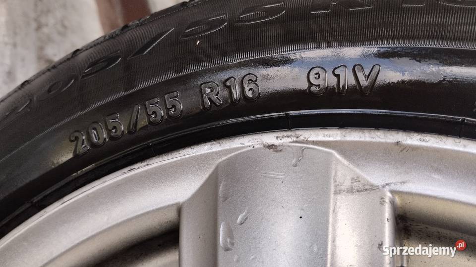 Felgi aluminiowe z oponami lato 20555R16 śruby świętokrzyskie Czarzyzna sprzedam