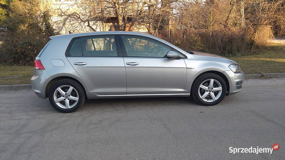 Volkswagen Golf 14 Ben140 DSG Klimat Radar nieuszkodzony Sochaczew