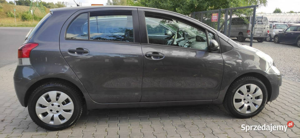 Toyota Yaris Zadbana Klima 5d XI09r 9xAIRBAG II Rok produkcji 2009 Stare Budy