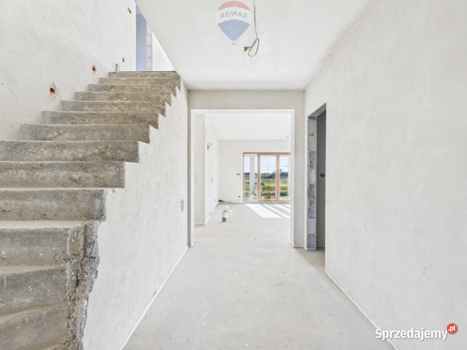 Dom 220 m działka 1 ha Majewo k Elbląga mieszkalny