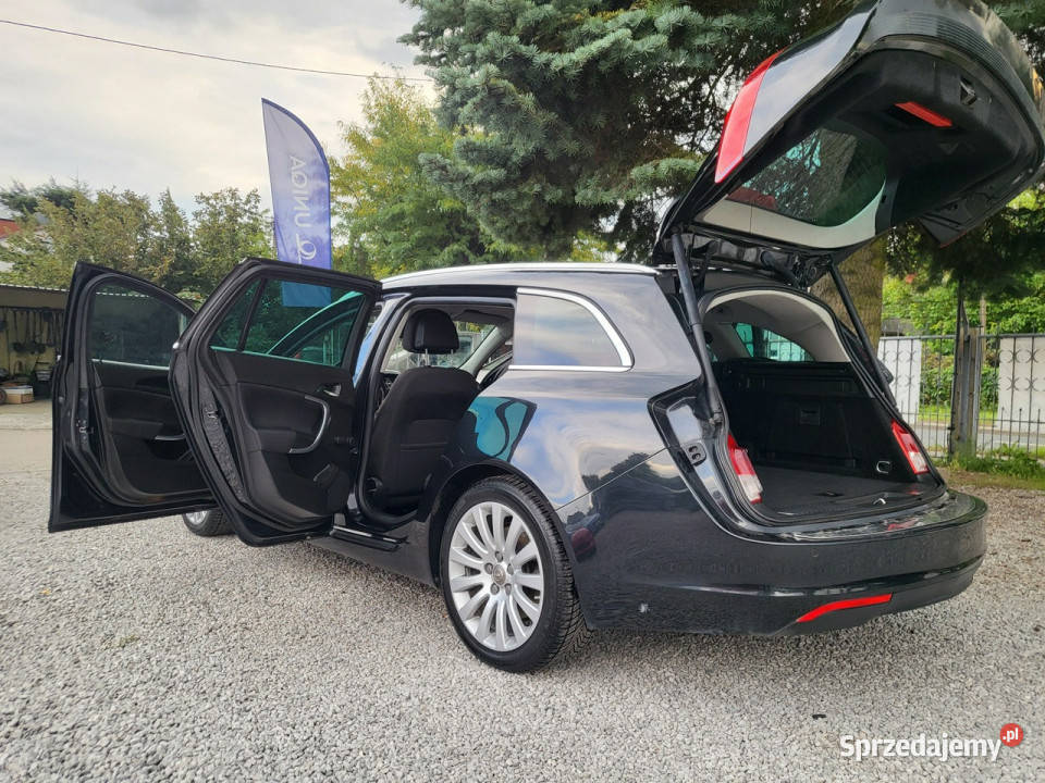 Opel Insignia Sports Tourer 20 D 160 Serwis TUV czujnik parkowania