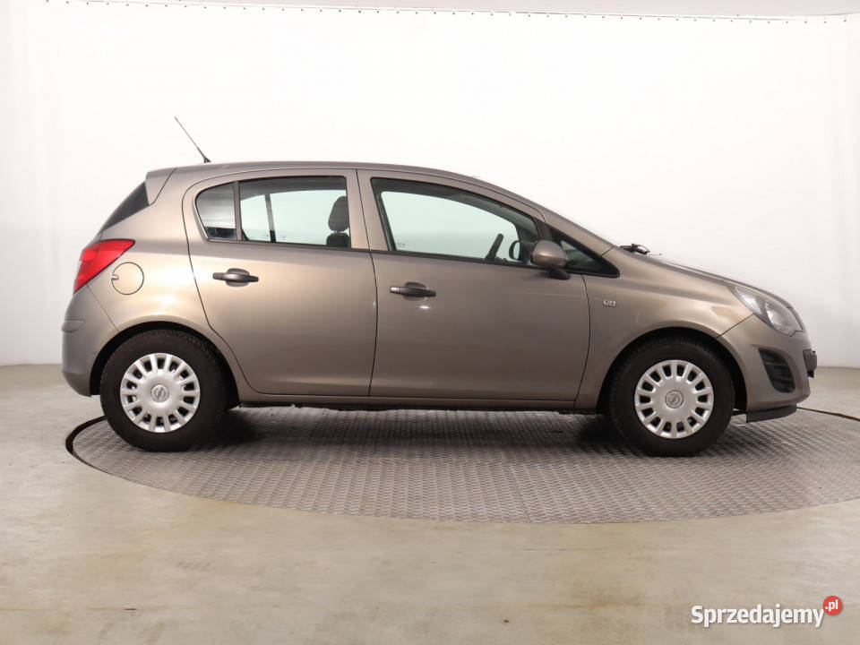 Opel Corsa 12 gniazdo USB Corsa Katowice