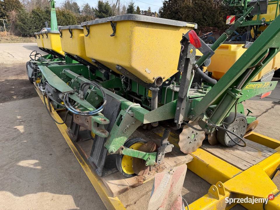 Siewnik zbożowy John Deere 740A Nowa Ruda