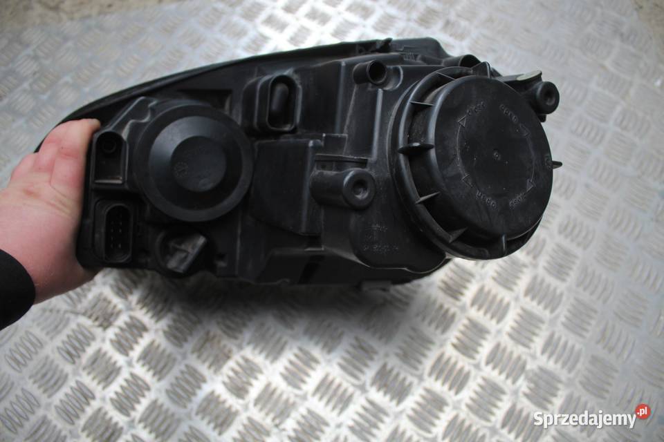 LAMPA PRAWY PRZÓD VW GOLF V 1EG24700718 OPIS sprzedam