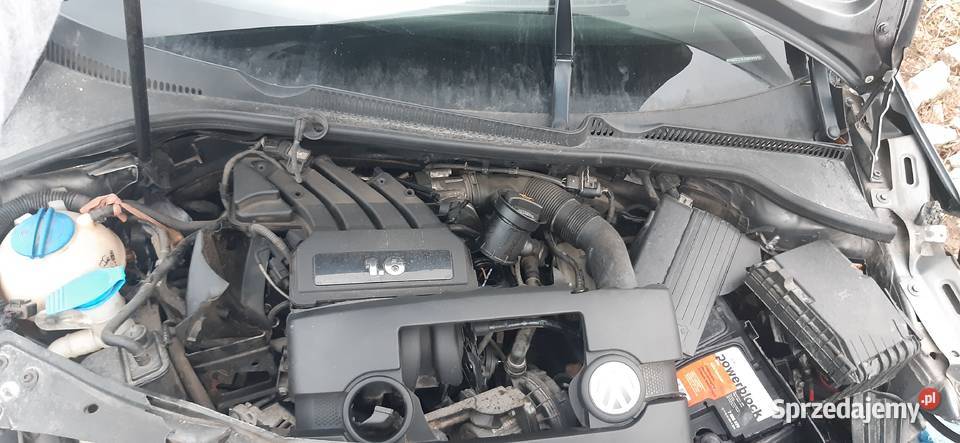 VW GOLF V 16 SR USZKODZONY