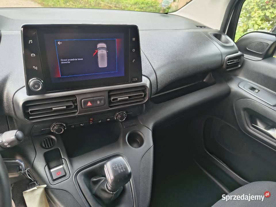 Peugeot Partner Long 2023 17 przebiegu NOWY czujnik deszczu wielkopolskie Września
