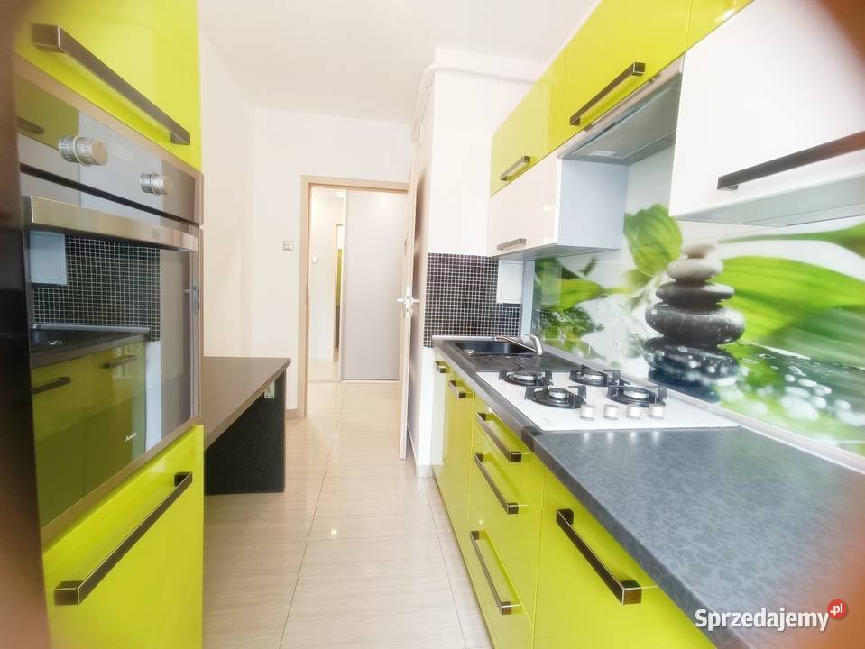 CentrumPlac Wolności2 pokoje balkon1 piętro