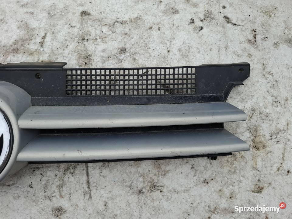 Grill Atrapa Zderzaka Volkswagen Golf IV