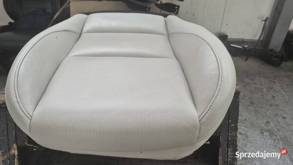 Siedzisko fotela kierowcy Mazda 3 CX30 2019