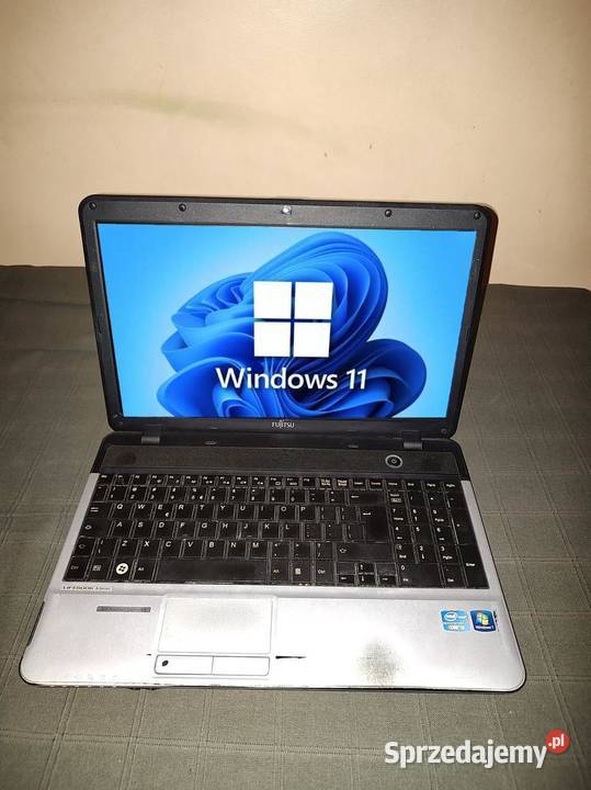 Biznesowy laptop FUJITSU LifeBook AH531 z Waga 2.4 Fujitsu-Siemens Warszawa