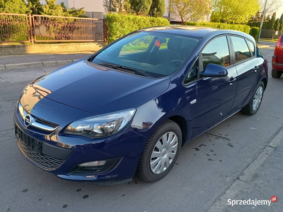 Opel Astra Lift 5 drzwiowy 60500 2013r 14i welurowa tapicerka