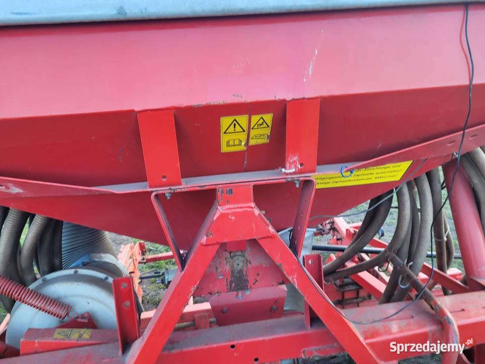 siewnik nadbudowany pneumatyczny Kverneland Sztum