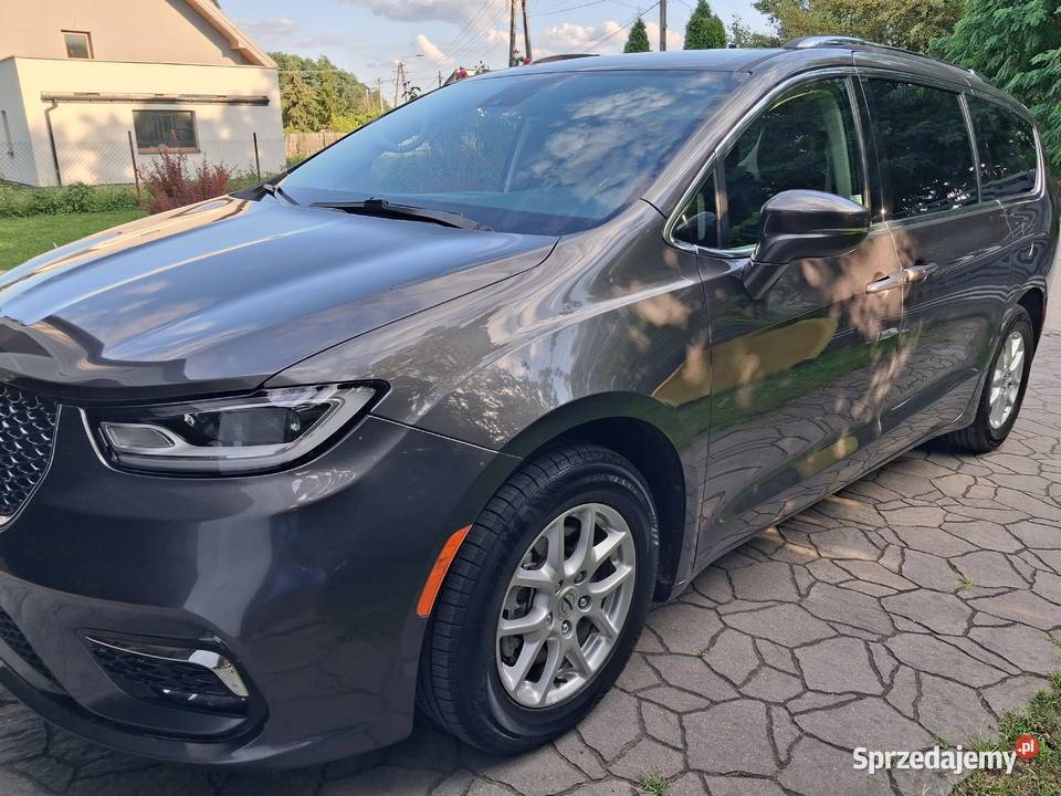 Chrysler Pacifica Touring L 2021 polift Radzymin