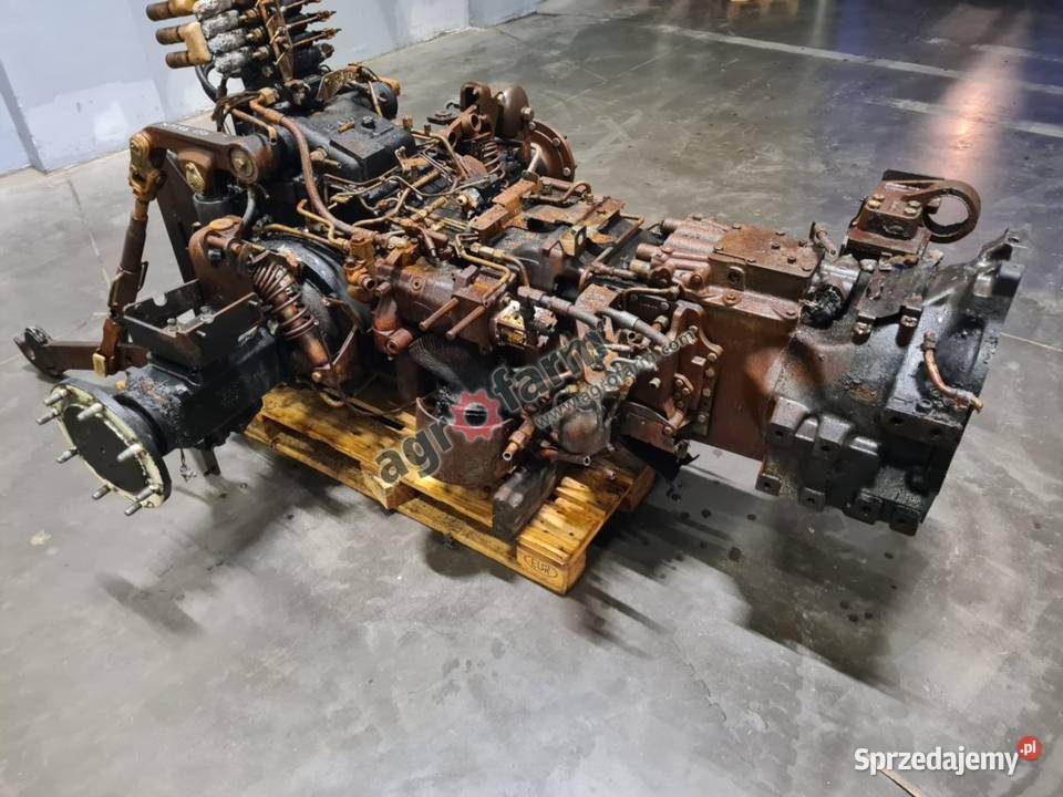 Skrzynia biegów most tylny Holland T6180 Byków