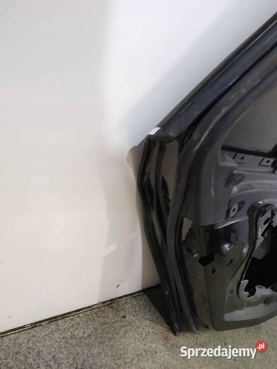 DRZWI LEWE TYŁ KOMBI TOURING CZARNE LIFT Bmw osobowe sprzedam