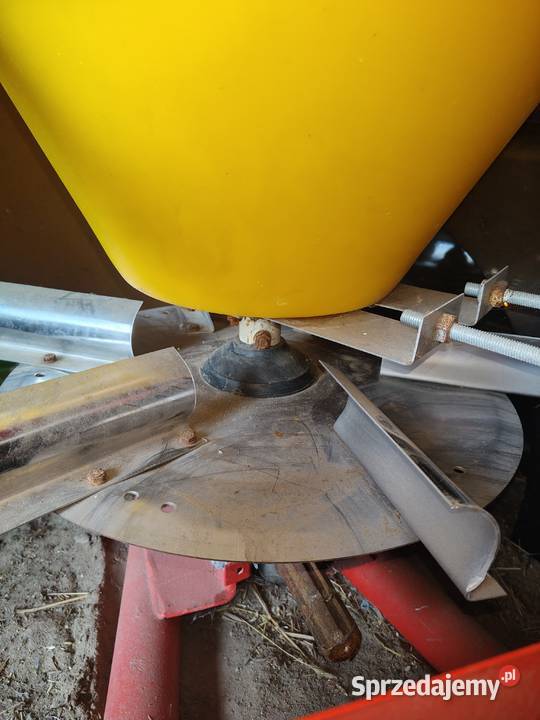 Rozsiewacz strumyk 300l Lubiewice