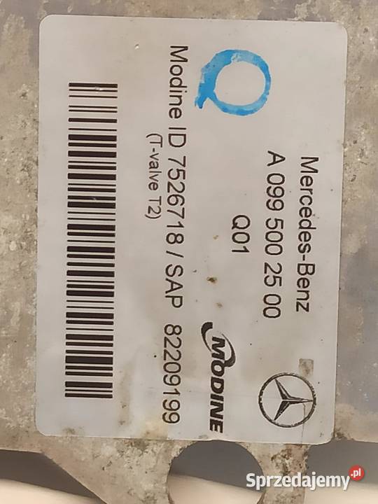 MERCEDES W205 CHŁODNICA OLEJU A0995002500 osobowe Chłodnie wody dolnośląskie