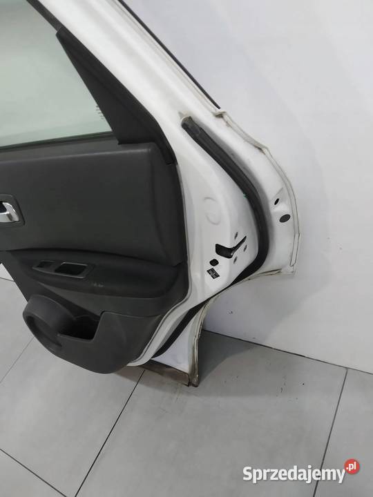 DRZWI PRAWE TYŁ 326G J10 Nissan Qashqai I