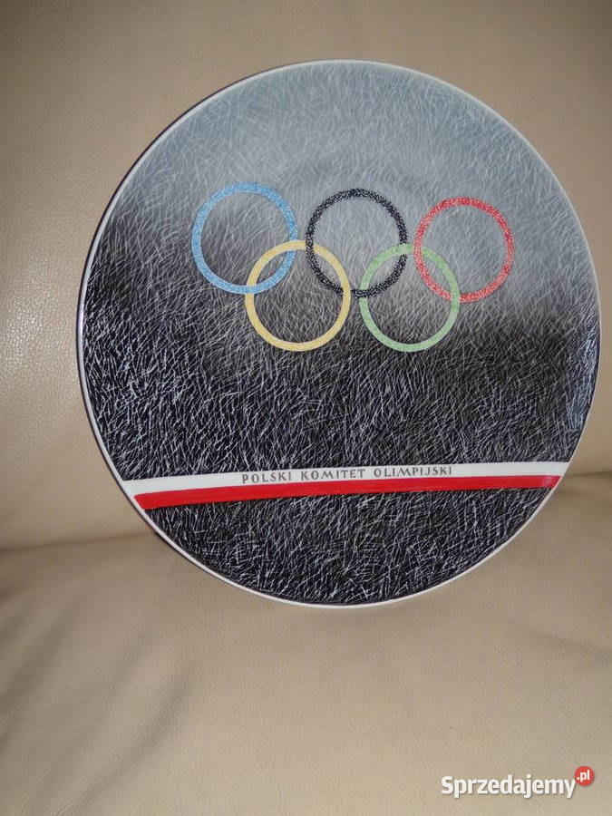 Patera Ćmielów z logo PKO Warszawa