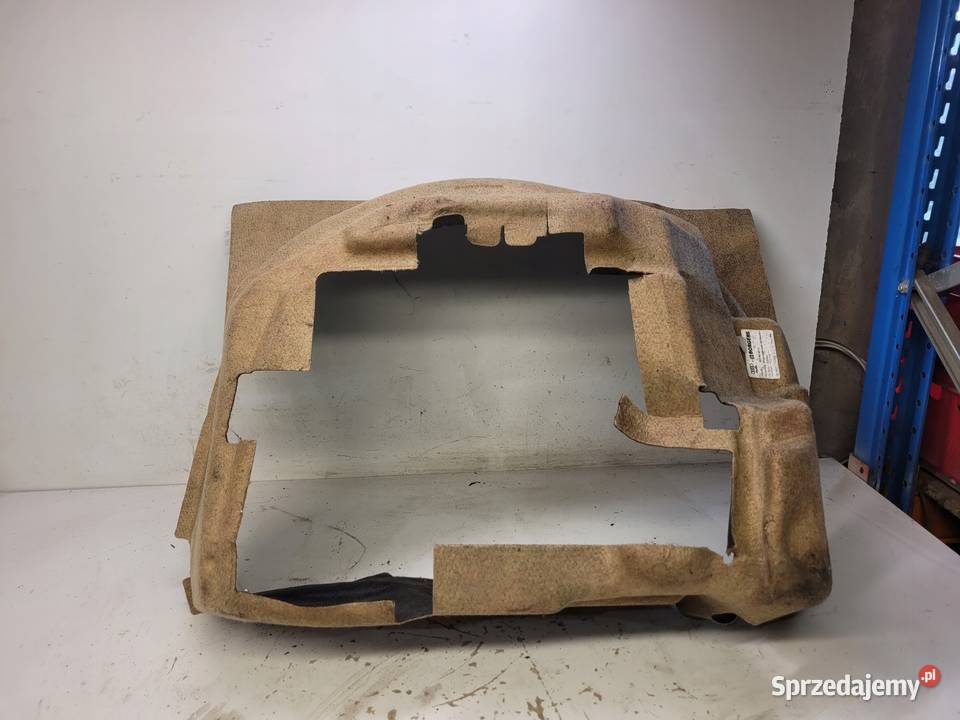 WKŁADKA WYKŁADZINA KOŁA AUDI A4 B8 AV 8K9863697C Przystajń