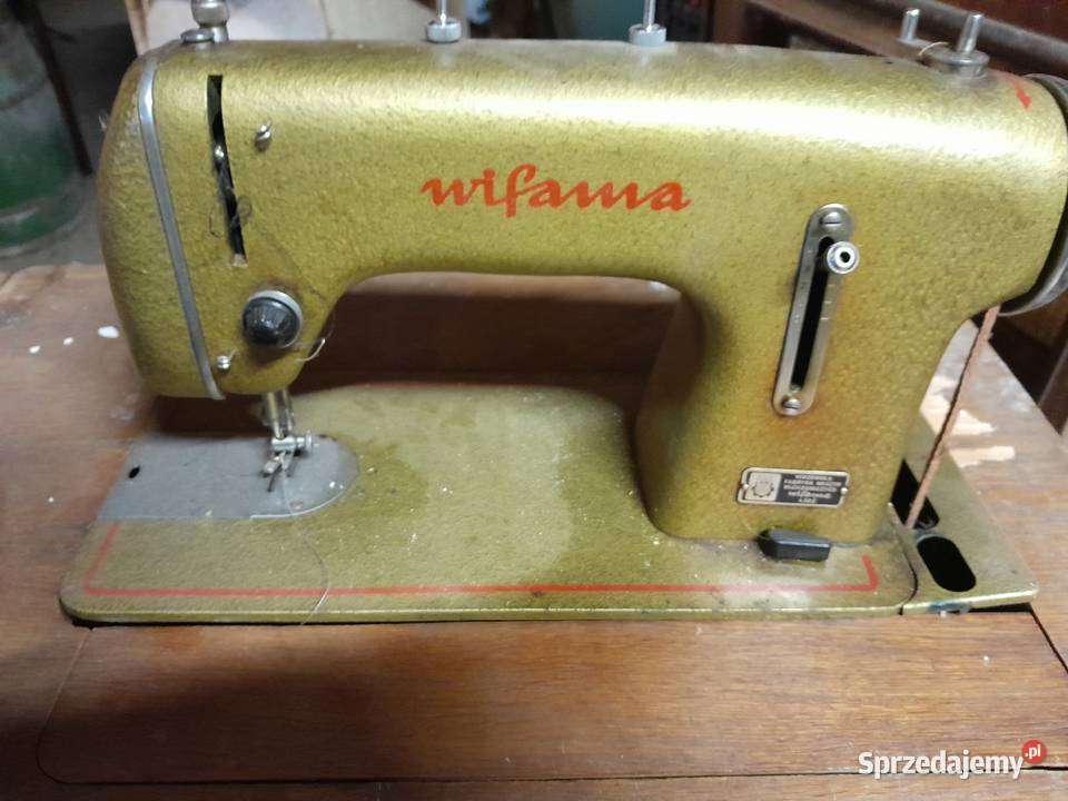 Stara maszyna do szycia WIFAMA z szafką zabytek Dąbrowa Górnicza