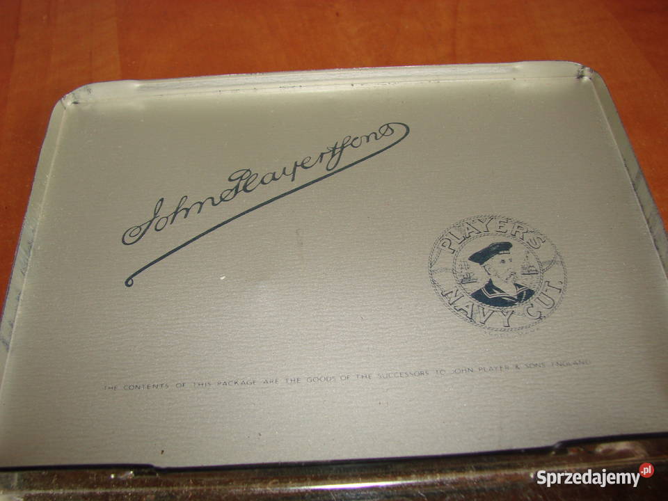 PLAYERS NAVY CUT pudełko papierosach