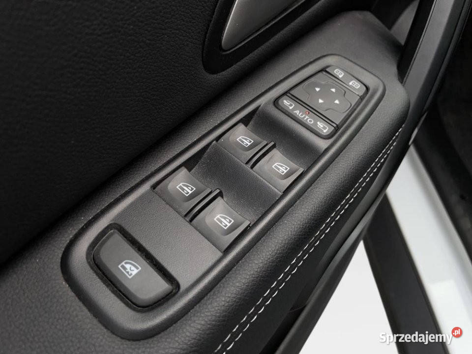 Dacia Duster 2023r Salon 4x4 Tempomat Warszawa