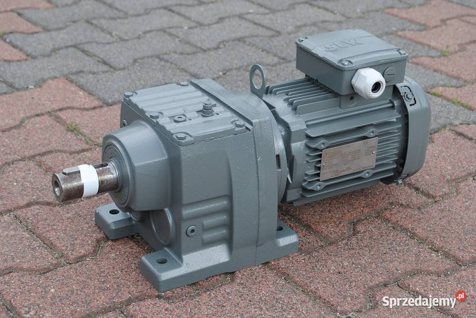 Motoreduktor 075kw 30obrmin firmy SEW Kargowa