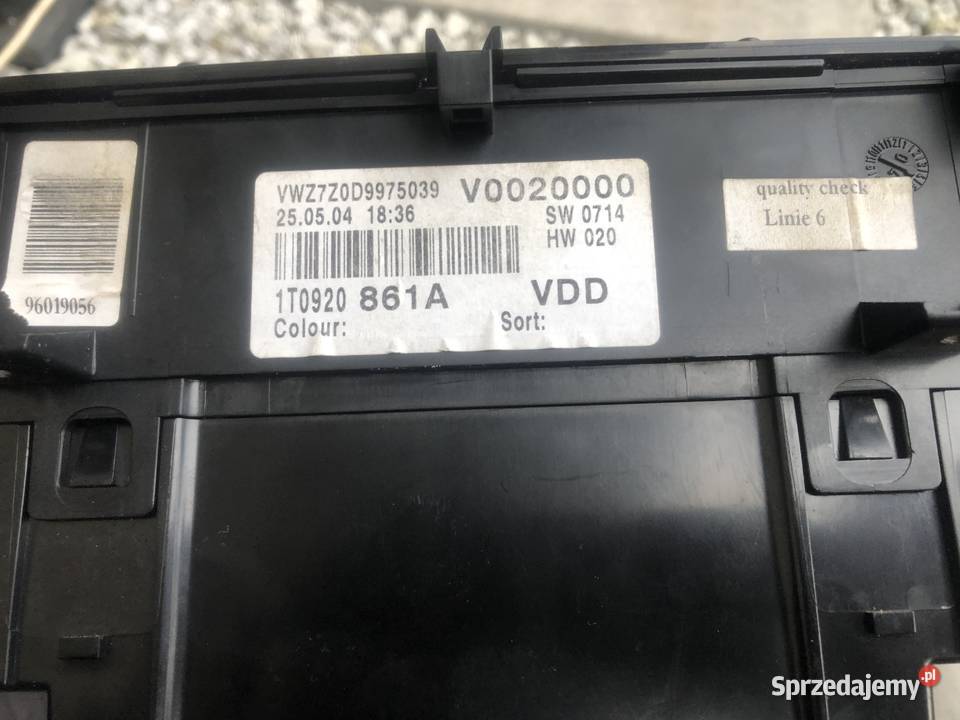 Licznik VW Touran 19TDI BKC Sumina