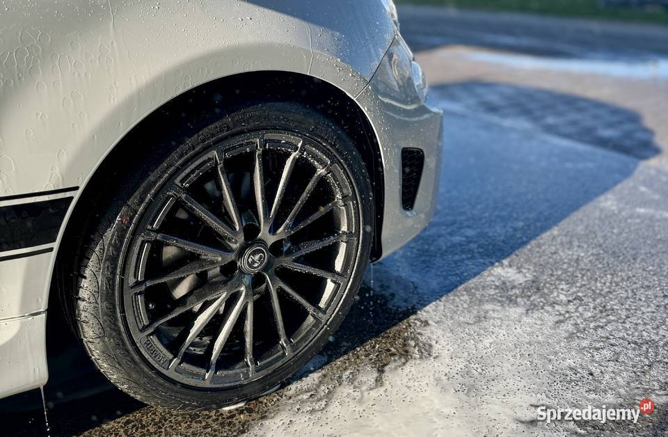 Abarth 595 salon polska dolnośląskie Mysłakowice