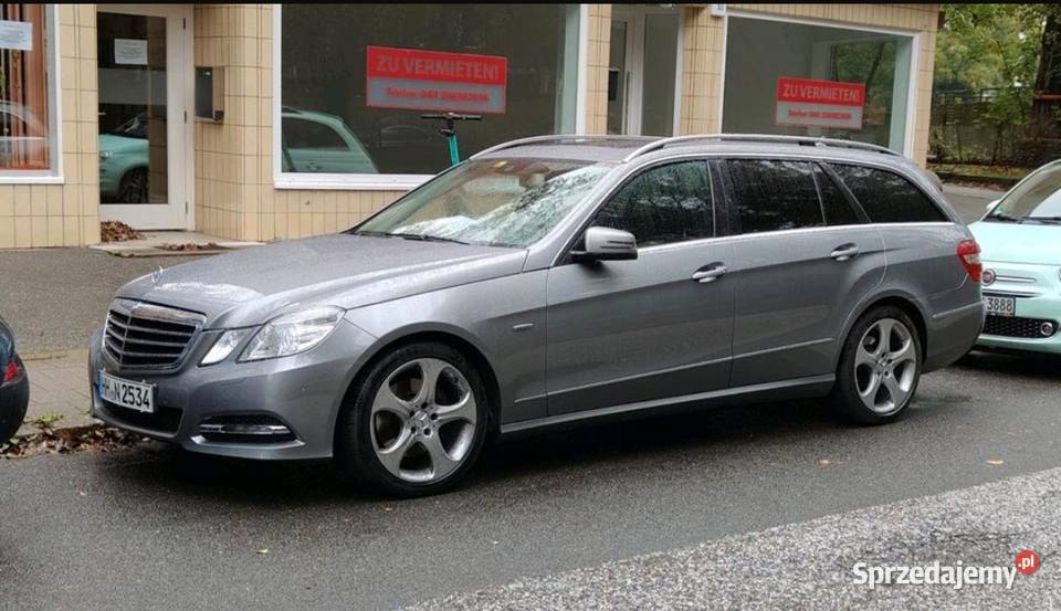Mercedes E250 CGI W212 Avantgarde ILS 7GTRONIC Babiak