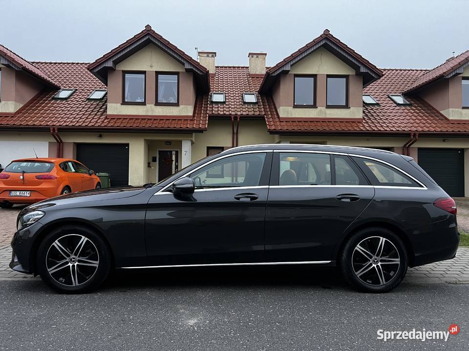 Mercedes c180 2022r 46 przebiegu sprzedam