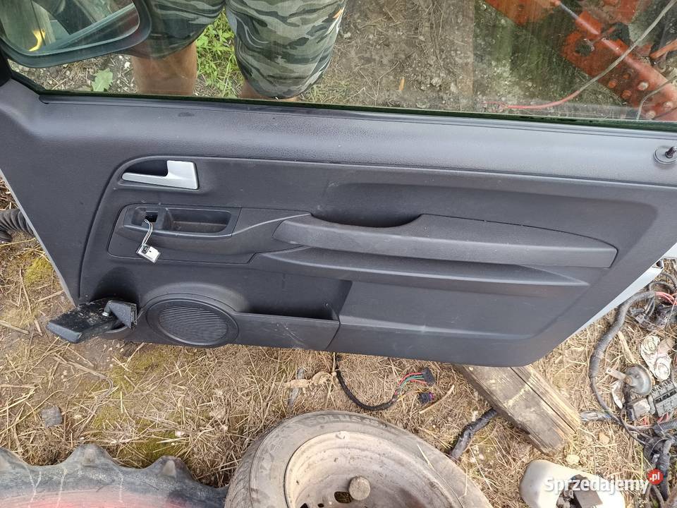 VW VOLKSWAGEN FOX DRZWI PRZÓD prawe osobowe Karoseria Busko-Zdrój
