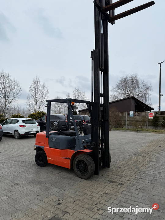 wózek widłowy HALLA FG25 Triplex 430m przesuw Działoszyn