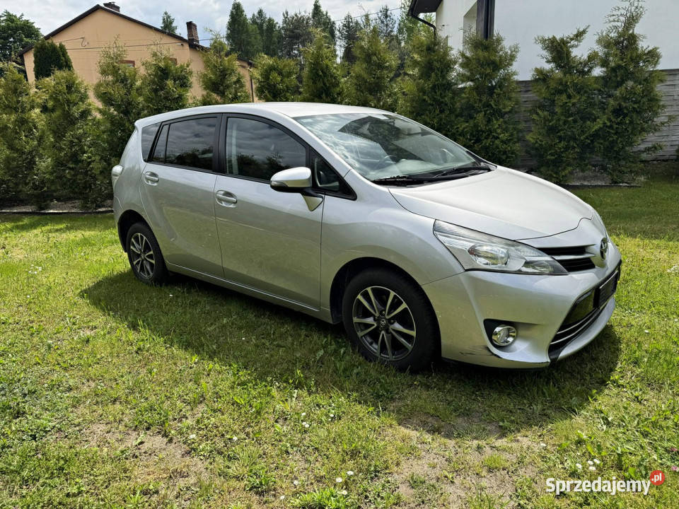 Toyota Verso 16 D4D 112 Navi Kamera 7 osób ASR (kontrola trakcji) sprzedam
