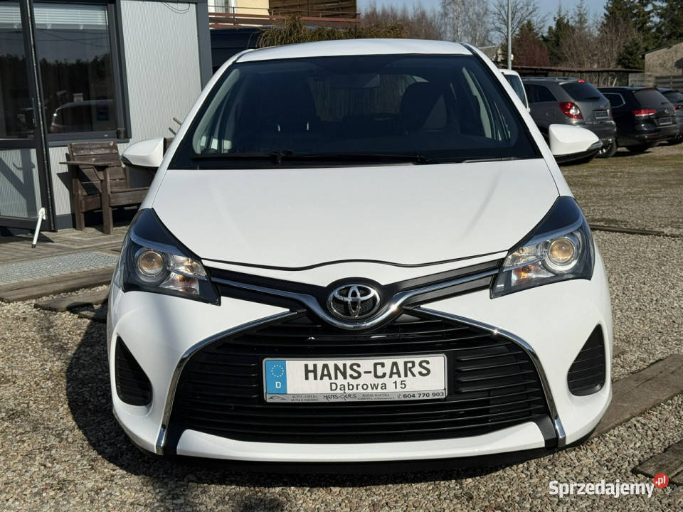 Toyota Yaris Gwarancjakamera cofaniaz Niemiec Dąbrowa