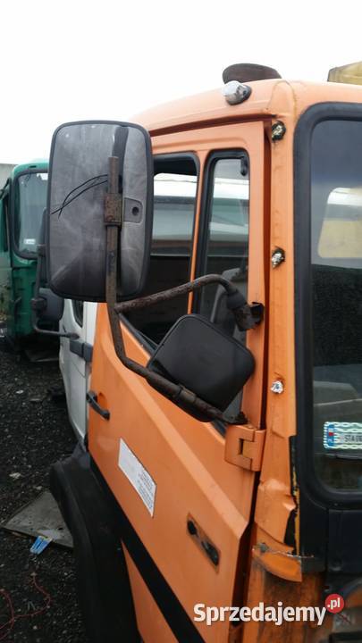 Drzwi prawe mercedes 814 1117 Karoseria Rzędowice sprzedam