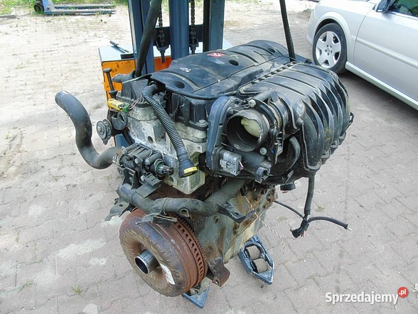SILNIK NA CZĘŚCI 16 16V 307 206 207 C4 PARTNER osobowe Sosnowiec