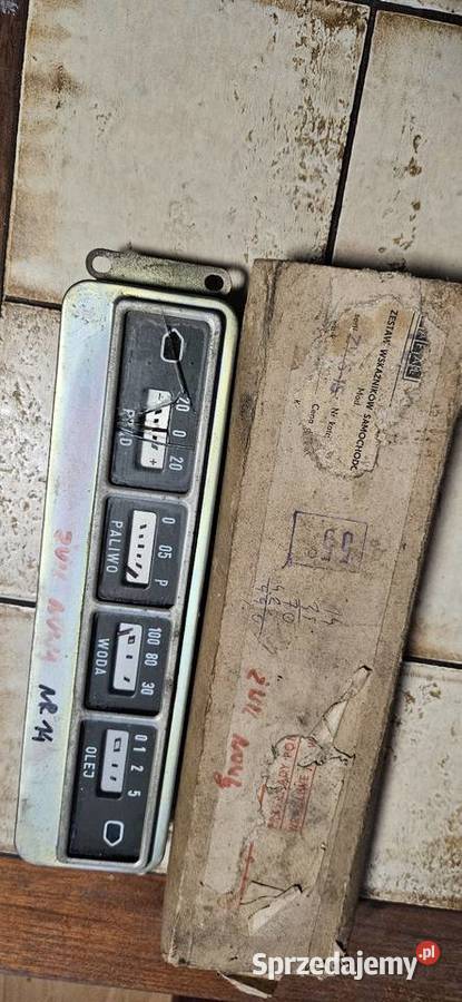 ŻukZestawNowe zegaryWskaźnikiOryginał z PRLu Liczniki i zegary zachodniopomorskie Barlinek