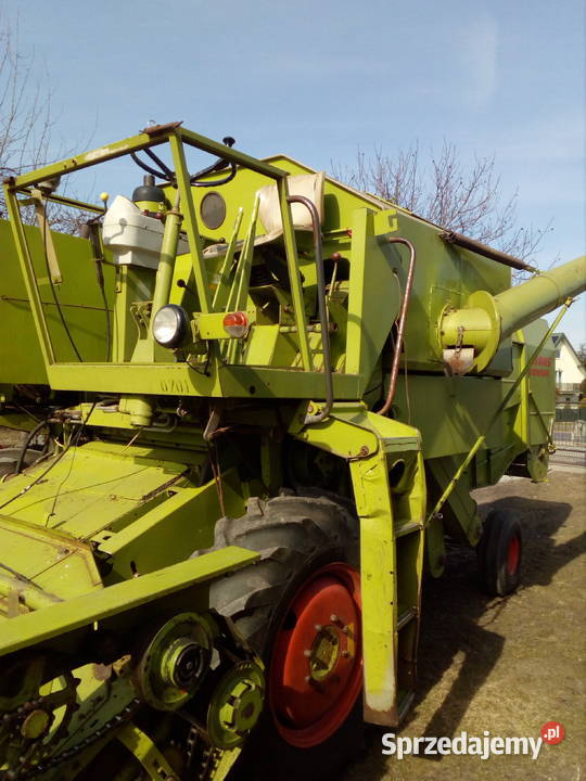 kombajn zbożowy consul Rolnictwo świętokrzyskie Ożarów