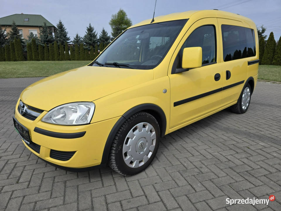 Opel Combo 14BENZ 5 manualna Kutno