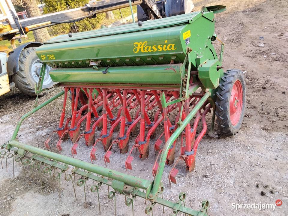 Siewnik Hassia 2m nieuszkodzony Siewniki i sadzarki Stalowa Wola